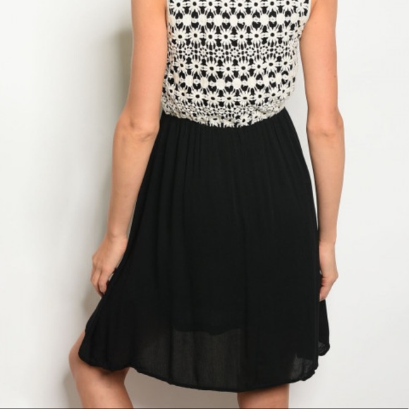 New Black V Neck Floral Crochet Babydoll Dress - Picture 2 of 5